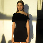 Black / M